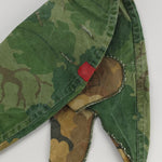 Lade das Bild in den Galerie-Viewer, Original 1974 Mitchell Pattern M1 Helmet Cover - Vietnam War Era
