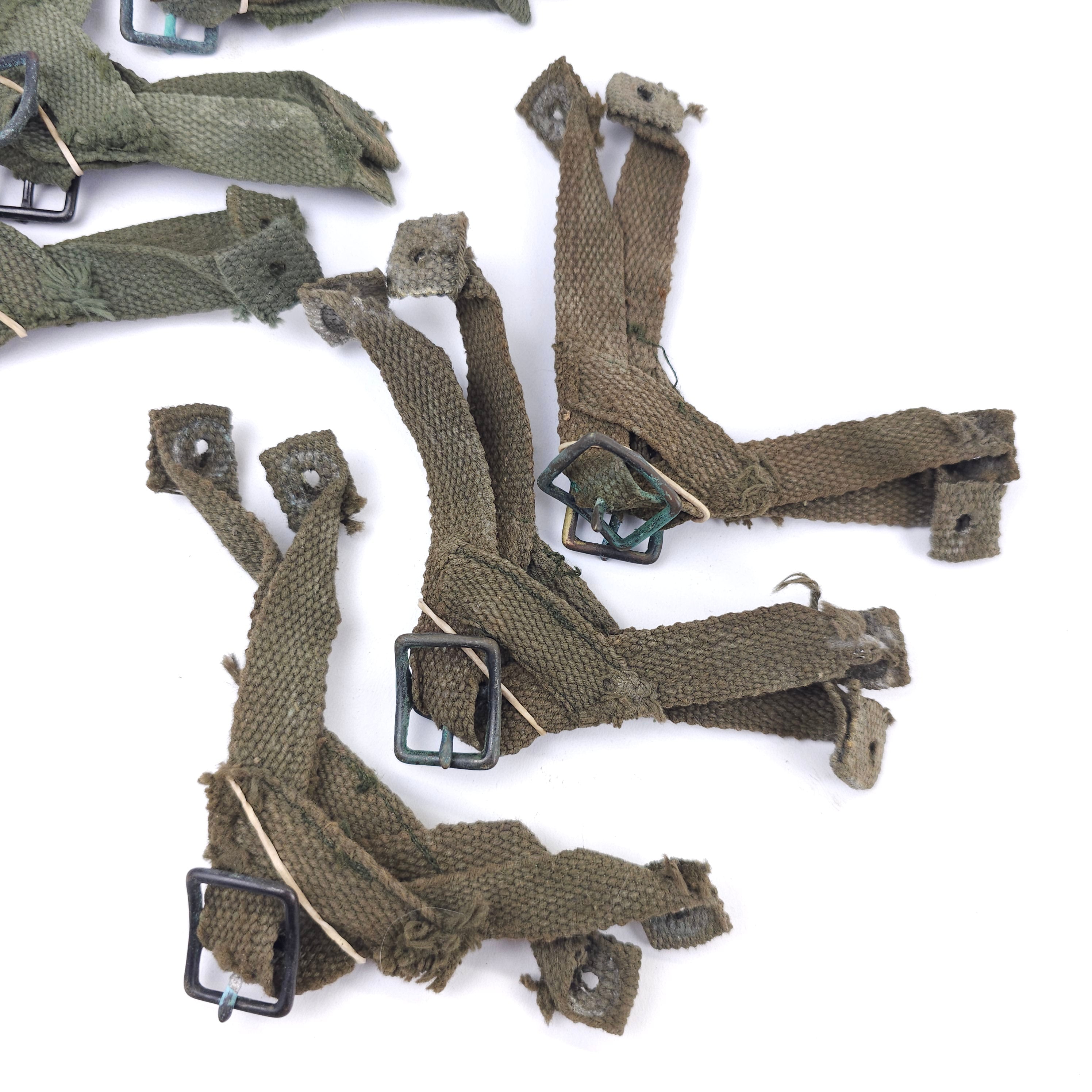 A- Yokes – Type II Helmet Liner – Original (Vietnam Era)