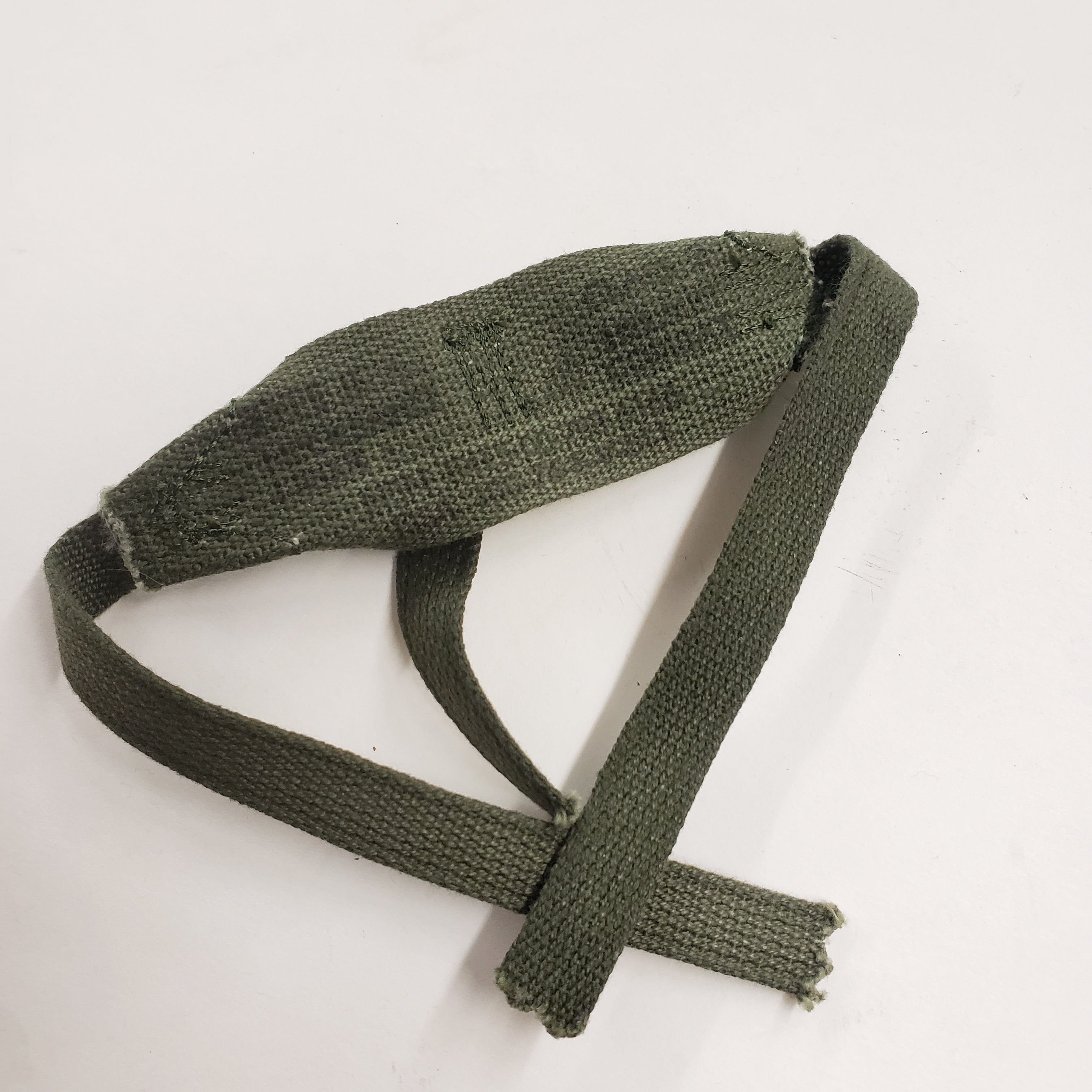 M1-Helm-Nackenband – 3-Punkt-Vietnamkriegszeit – Original – Asst-Daten